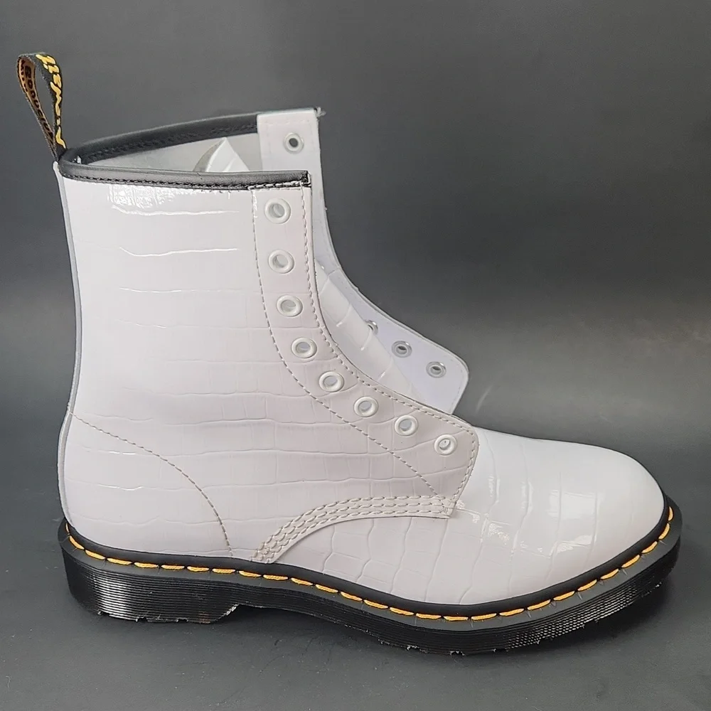 Dr. Martens 1460W Croc White 8 hole boots RARE DISCONTINUED STYLE - Picture 6 of 17